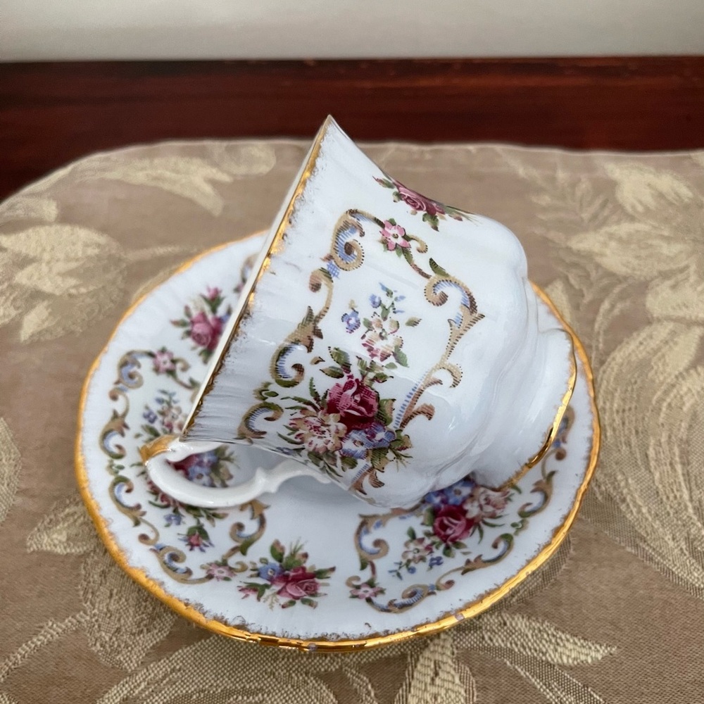 Paragon Antique Series Georgian Teacup & Saucer